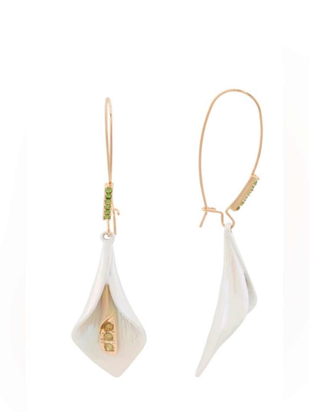 🩶BETSEY JOHNSON CALLA LILY SHEPHERD HOOK EARRINGS - NWT🩶